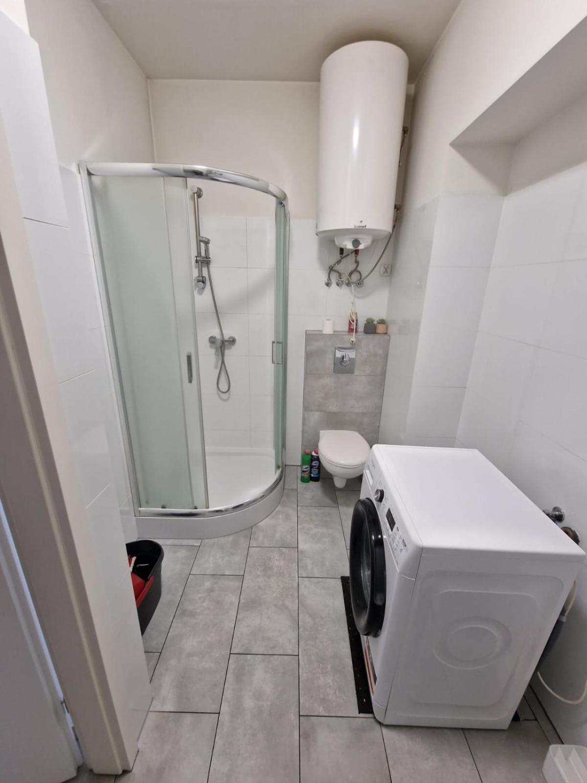 Apartament W Koninie Przy Ul. Wiosny Ludow Konin  Exteriér fotografie